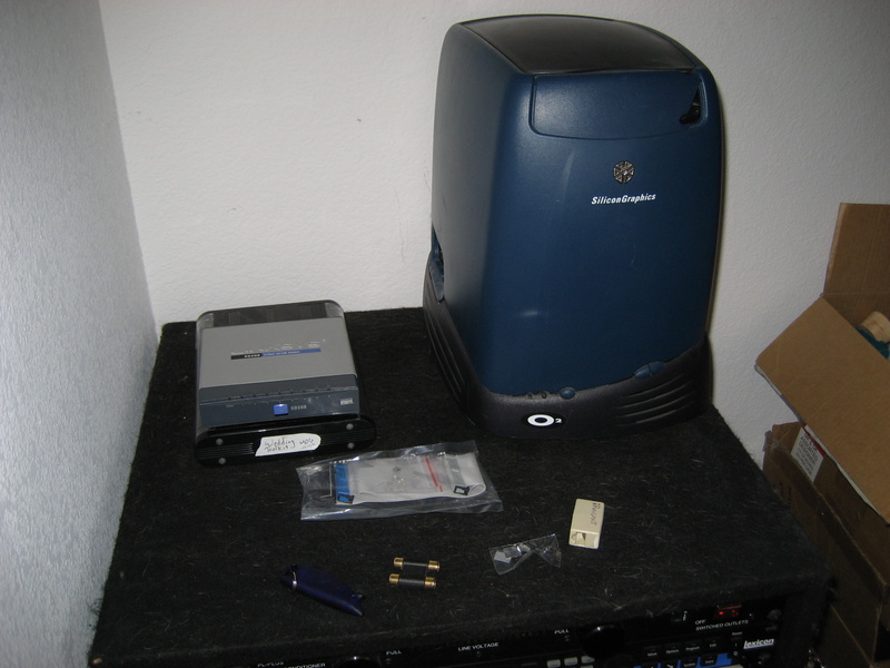 My SGI o2 Irix 6.5 R10000 box.
175mhz, 128MB RAM